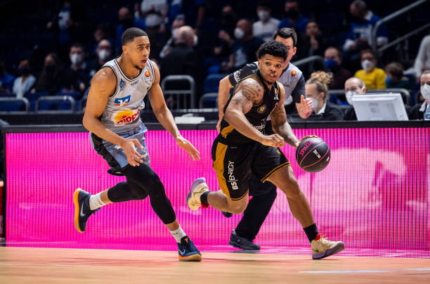 仅略低于他 仅略低于他