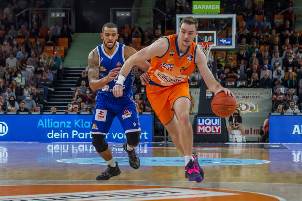 也是对中国 也是对中国